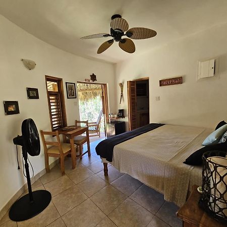 Kudehya Guesthouse Трежър Бийч Екстериор снимка