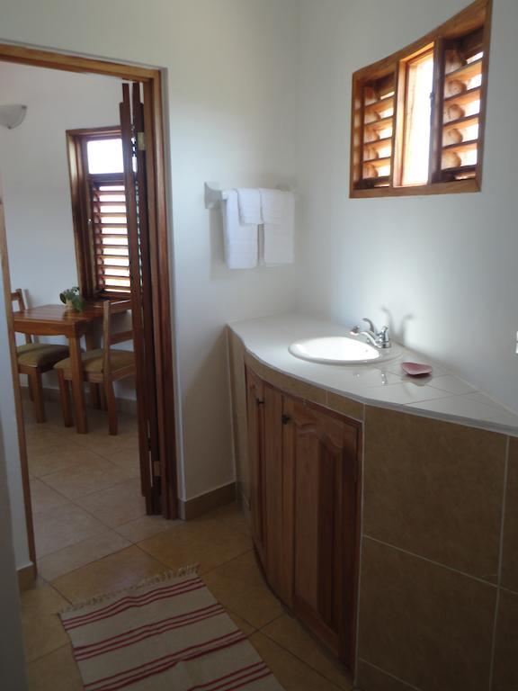 Kudehya Guesthouse Трежър Бийч Стая снимка