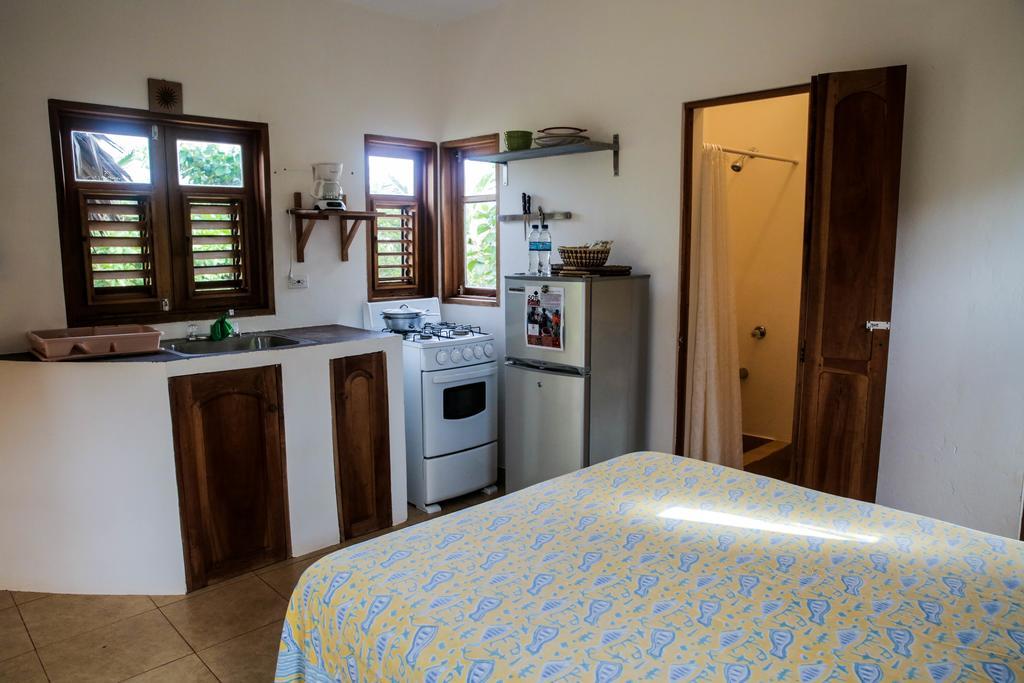 Kudehya Guesthouse Трежър Бийч Екстериор снимка