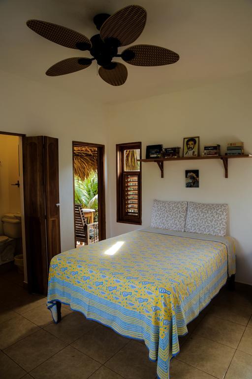 Kudehya Guesthouse Трежър Бийч Екстериор снимка